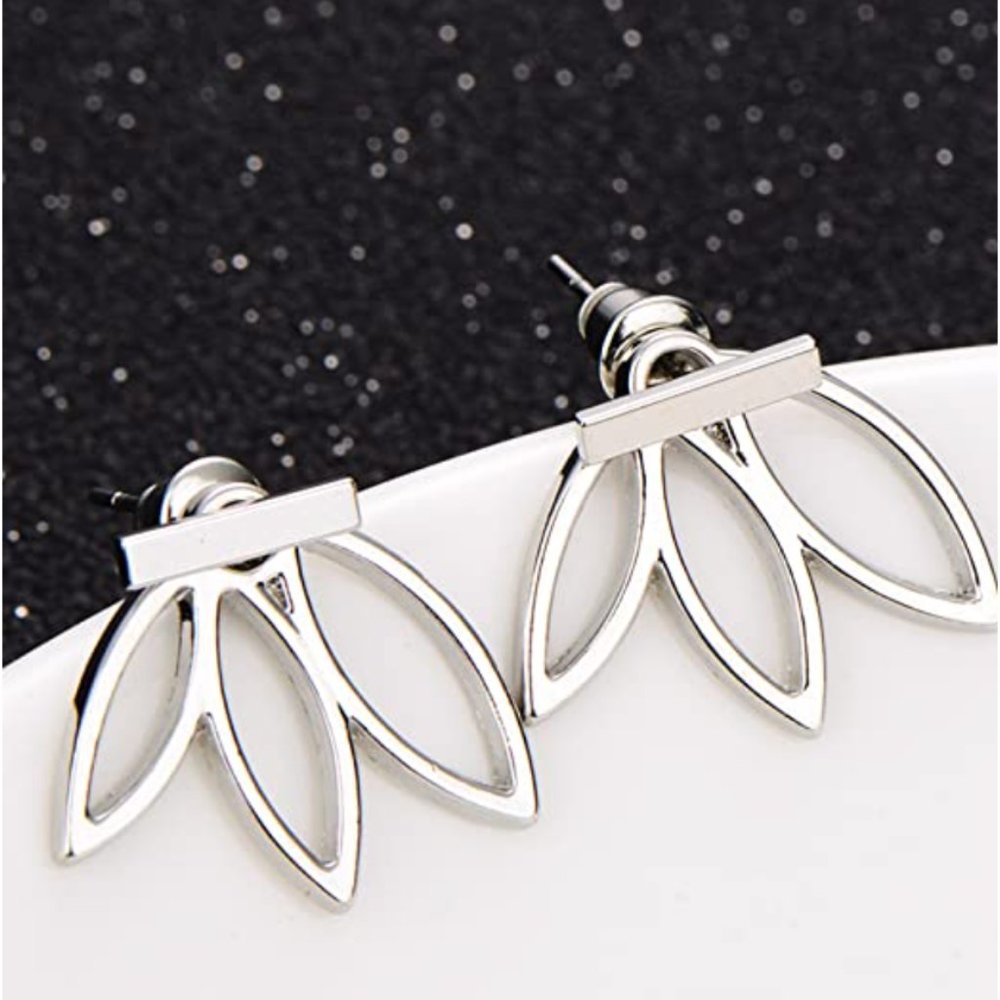 🐚 BOHO Lotus Bar Earrings - Picture 3 of 8